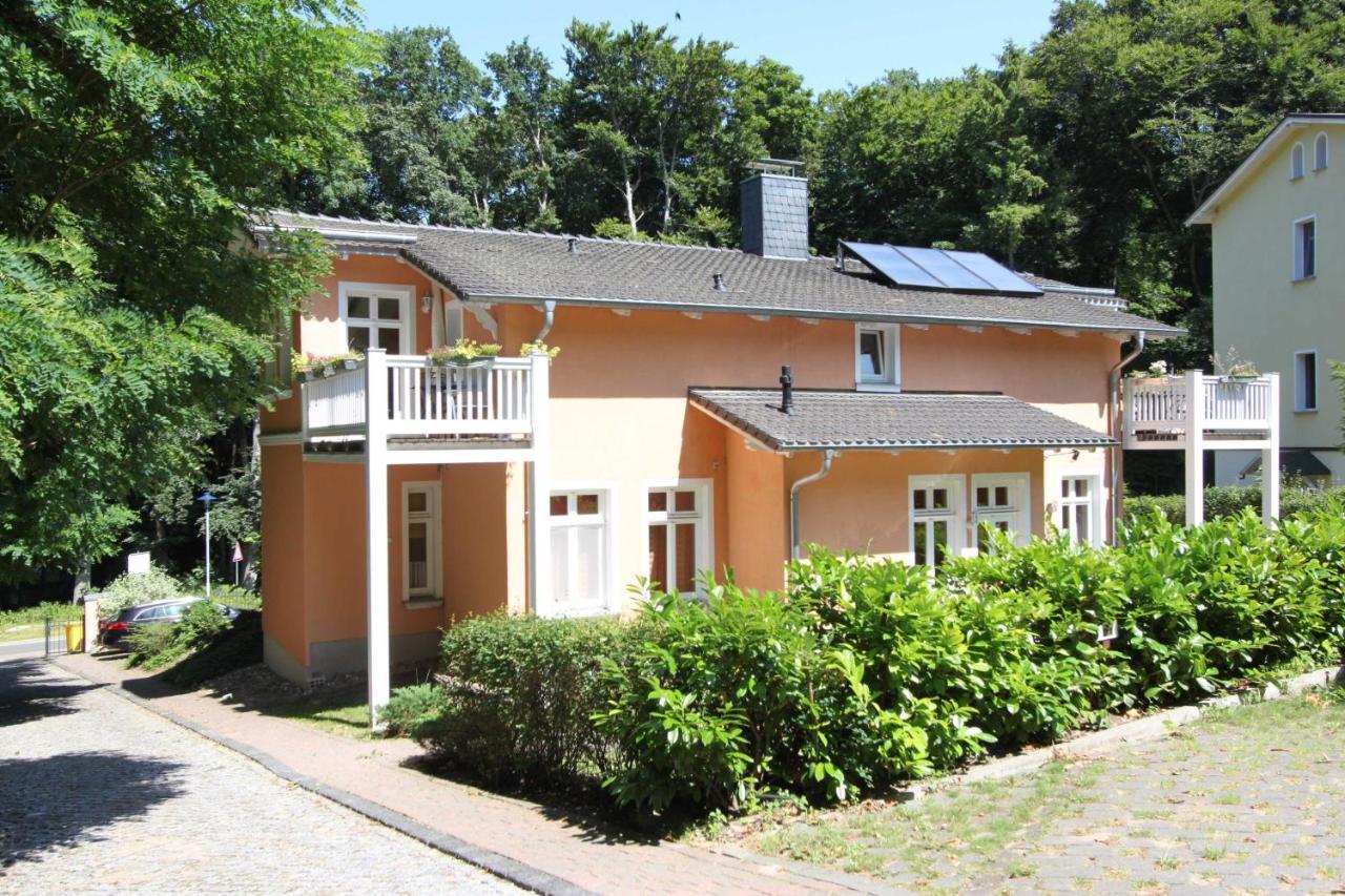 "Haus Am Wald" Strandnah - Fewo Cc ツィノヴィッツ エクステリア 写真